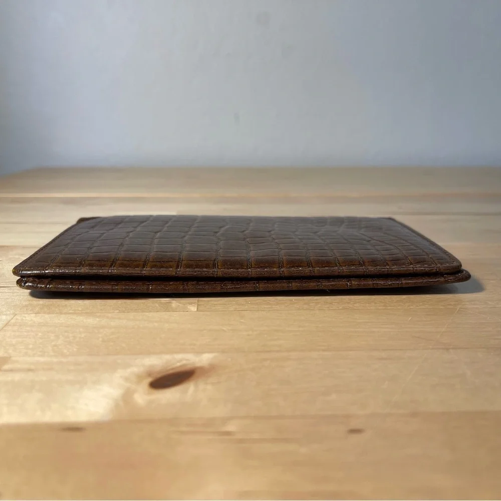 Buxton Vintage Croc Embossed Leather Passport Wallet Travel Organizer